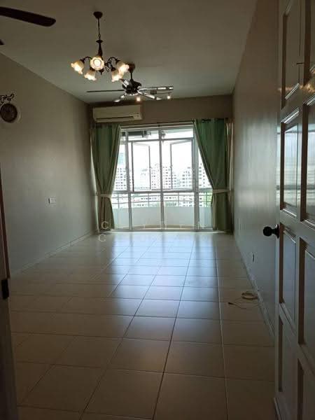 Kondominium untuk Disewa di Desa Airmas Condominium - Cayden Choong - Living Room - PropertyGuru.com.my