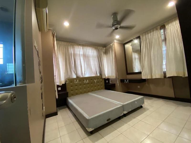 Semi-Detached House for Sale in Bukit Rahman Putra (Sungai Buloh) - Tommy Lim - Bedroom - PropertyGuru.com.my