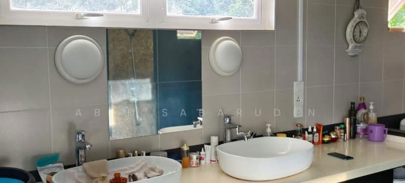 Pangsapuri untuk Dijual di Taman Hijau Apartment - Abid Sabarudin - Bathroom - PropertyGuru.com.my