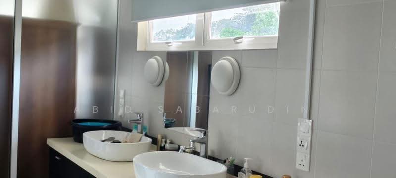 Pangsapuri untuk Dijual di Taman Hijau Apartment - Abid Sabarudin - Bathroom - PropertyGuru.com.my