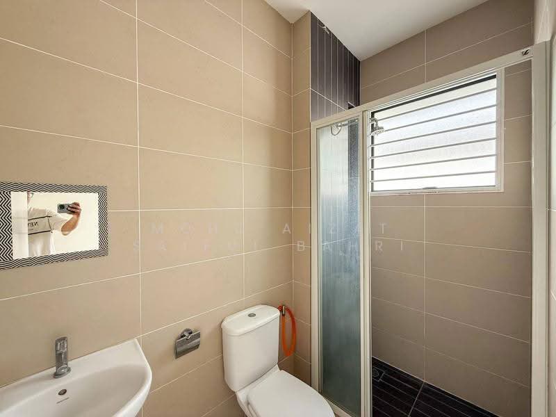 2-storey Terraced House for Sale in Kajang (Selangor) - Mohd Aizat Saiful Bahri - Bathroom - PropertyGuru.com.my