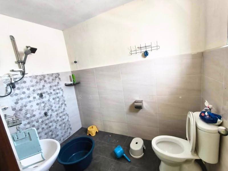 Terraced House for Sale in Kota Kinabalu (Sabah) - Grace Teo - Bathroom - PropertyGuru.com.my