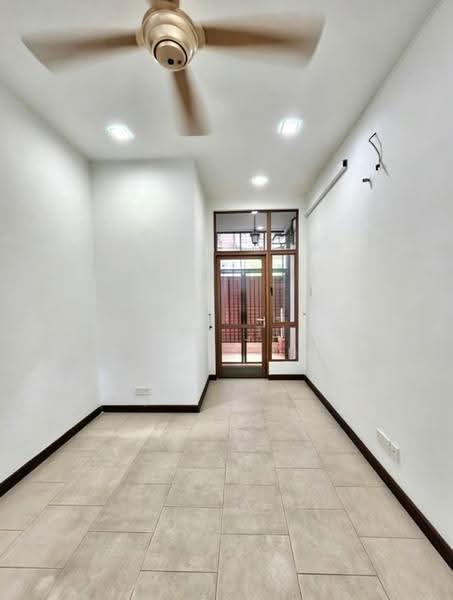 Rumah Teres 2-Tingkat untuk Dijual di Lagenda, Bukit Jelutong (Shah Alam) - Ethan Ting - Interior - PropertyGuru.com.my