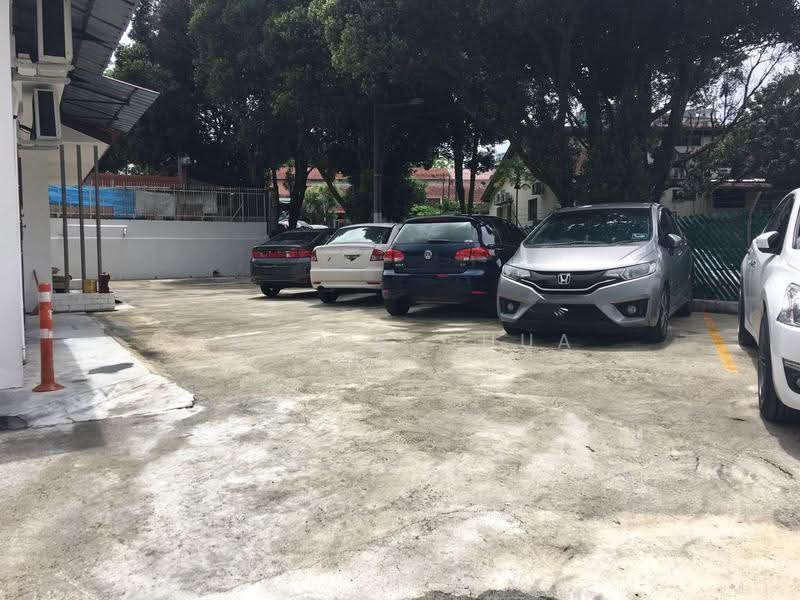 Rumah Teres 1-Tingkat untuk Disewa di Taman Serene (Johor Bahru) - Peggie Chua - Car Park - PropertyGuru.com.my