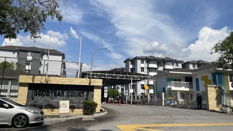 Pangsapuri untuk Dijual di Subang Perdana Goodyear Court 7 - Penny Ng - Exterior - PropertyGuru.com.my