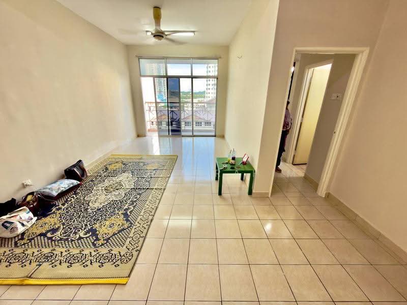 Pangsapuri untuk Dijual di Taman LTAT - Azli Ibrahim - Living Room - PropertyGuru.com.my