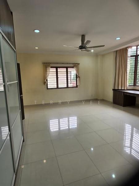 2.5-storey Terraced House for Sale in Puchong (Selangor) - Terry Yee - Bedroom - PropertyGuru.com.my