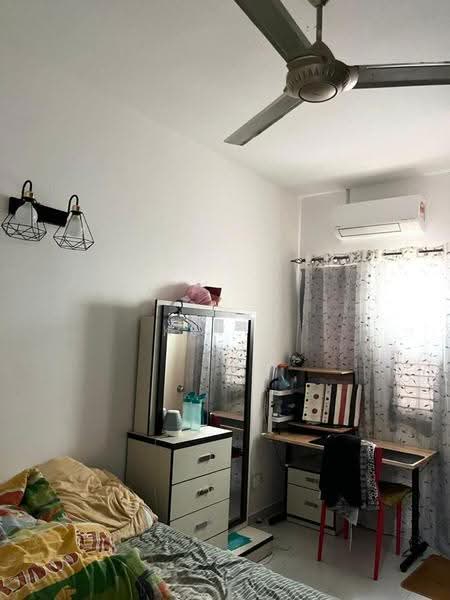 Rumah Teres 2.5-Tingkat untuk Dijual di Setia Pearl Island (Bayan Lepas) - Kevin Lim - Bedroom - PropertyGuru.com.my