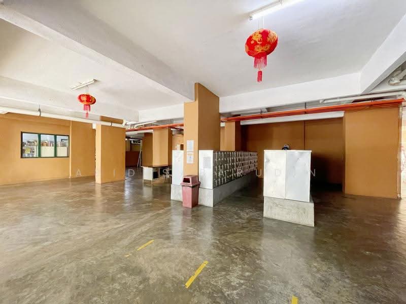 Pangsapuri untuk Dijual di Pangsapuri Permai Puteri - Abid Sabarudin - Entrance - PropertyGuru.com.my