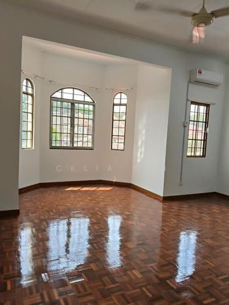 2-storey Terraced House for Rent in Usj 11 (Subang Jaya) - Celia Tan - Living Room - PropertyGuru.com.my
