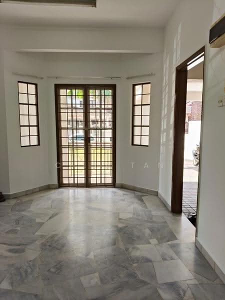 2-storey Terraced House for Rent in Usj 11 (Subang Jaya) - Celia Tan - Living Room - PropertyGuru.com.my