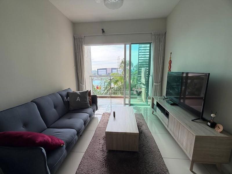 Kondominium untuk Dijual di Parkland Residence - Mario Seet - Living Room - PropertyGuru.com.my