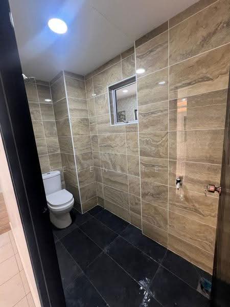Rumah Teres 2-Tingkat untuk Dijual di Taman Putri Kulai (Kulai) - Serene Teh - Bathroom - PropertyGuru.com.my