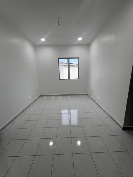 Rumah Teres 2-Tingkat untuk Dijual di Taman Putri Kulai (Kulai) - Serene Teh - Interior - PropertyGuru.com.my