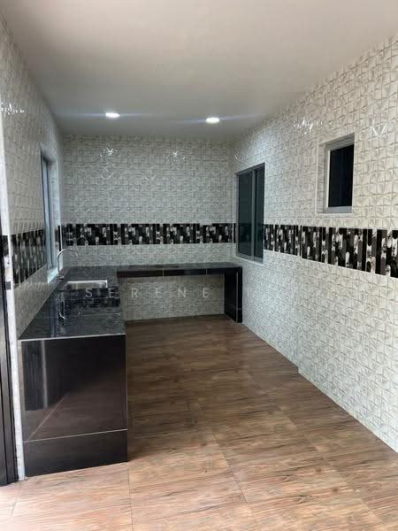Rumah Teres 2-Tingkat untuk Dijual di Taman Putri Kulai (Kulai) - Serene Teh - Kitchen - PropertyGuru.com.my