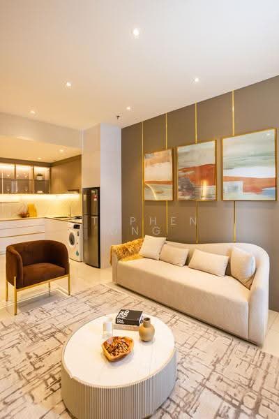 Kediaman Servis untuk Dijual di Golden Crown Residence - Stephen Ong - Living Room - PropertyGuru.com.my