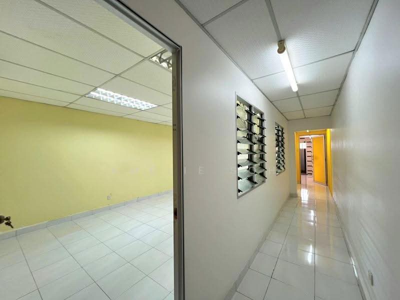 Kedai untuk Dijual di Pulau Tikus (Penang) - Amelie Soh - Interior - PropertyGuru.com.my