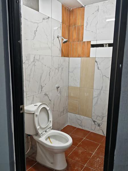 Warehouse for Rent in Kampung Baru Ampang (Ampang) - Sherrie MC - Bathroom - PropertyGuru.com.my