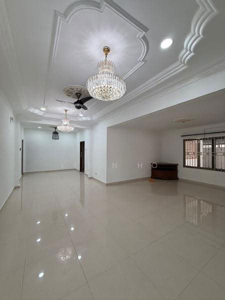 1-storey Terraced House for Rent in Taman Daya (Johor Bahru) - Kevin Ho - Living Room - PropertyGuru.com.my