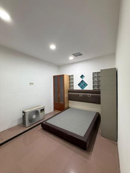1-storey Terraced House for Rent in Taman Daya (Johor Bahru) - Kevin Ho - Bedroom - PropertyGuru.com.my