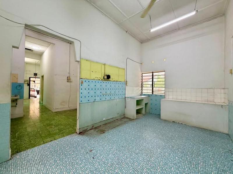 Semi-Detached House for Sale in Taman Ayer Rajah (Pulau Tikus) - Ping Koay - Kitchen - PropertyGuru.com.my