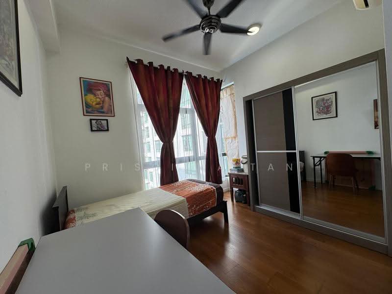 Kondominium untuk Dijual di Urbana Residences - Priscilla Tan - Bedroom - PropertyGuru.com.my