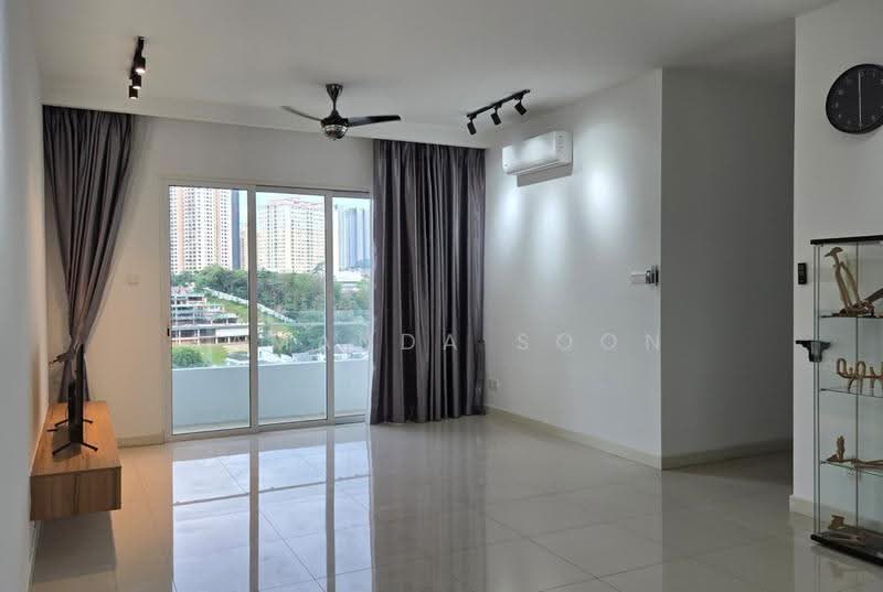 Kondominium untuk Disewa di Scenaria @ North Kiara Hills - Samanda Soon - Living Room - PropertyGuru.com.my