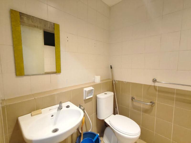 Condominium for Rent at Aman Heights Condominium - Kelvin Ng - Bathroom - PropertyGuru.com.my
