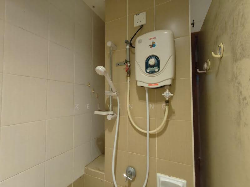Condominium for Rent at Aman Heights Condominium - Kelvin Ng - Bathroom - PropertyGuru.com.my