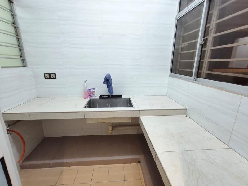 Condominium for Rent at Aman Heights Condominium - Kelvin Ng - Kitchen - PropertyGuru.com.my