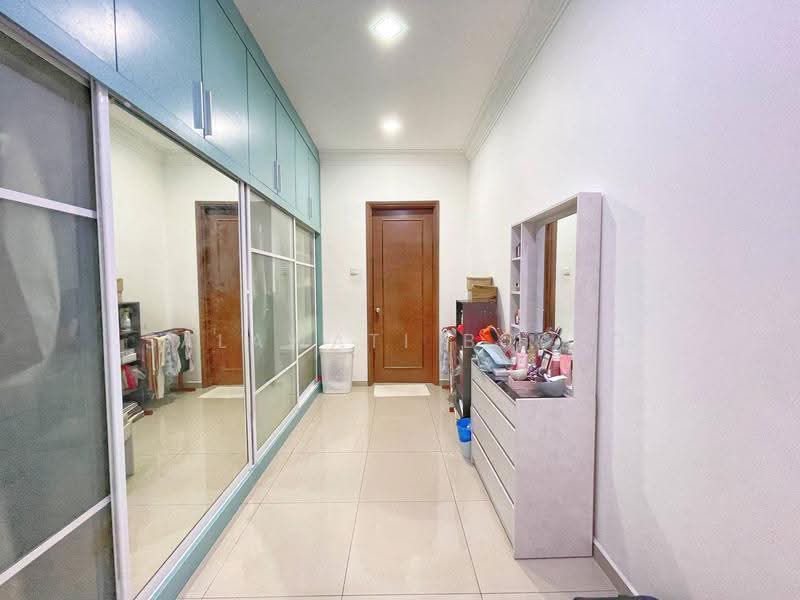 Bungalow House untuk Dijual di Putrajaya (Putrajaya) - Salawati Busro - Corridor - PropertyGuru.com.my