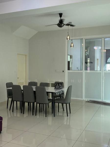 Terraced House for Rent in Bandar Sri Sendayan (Negeri Sembilan) - Ong Jia Hui - Dining Room - PropertyGuru.com.my