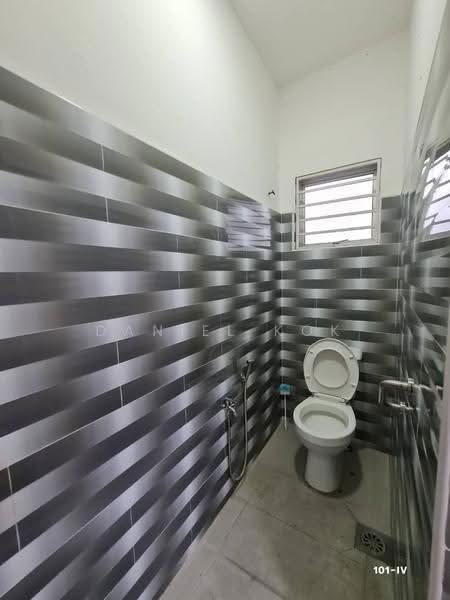 Rumah Teres 1-Tingkat untuk Dijual di Taman Klang Jaya (Klang) - Daniel Kok - Bathroom - PropertyGuru.com.my