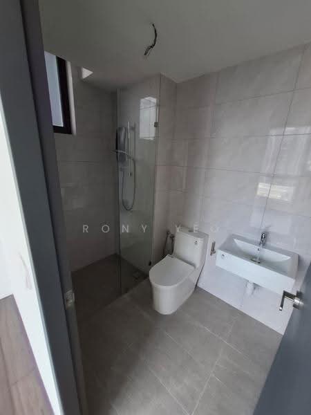 Service Residence for Rent at Altris Residences @ The Quartz WM - Rony Yeo - Bathroom - PropertyGuru.com.my