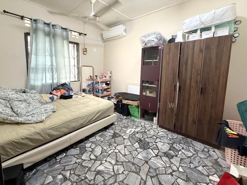 Rumah Teres 1-Tingkat untuk Dijual di Grisek (Johor) - Albert Liew - Bedroom - PropertyGuru.com.my