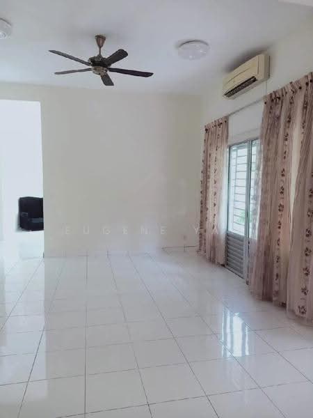 Rumah Teres 2-Tingkat untuk Dijual di Denai Alam (Shah Alam) - Eugene Yap - Living Room - PropertyGuru.com.my