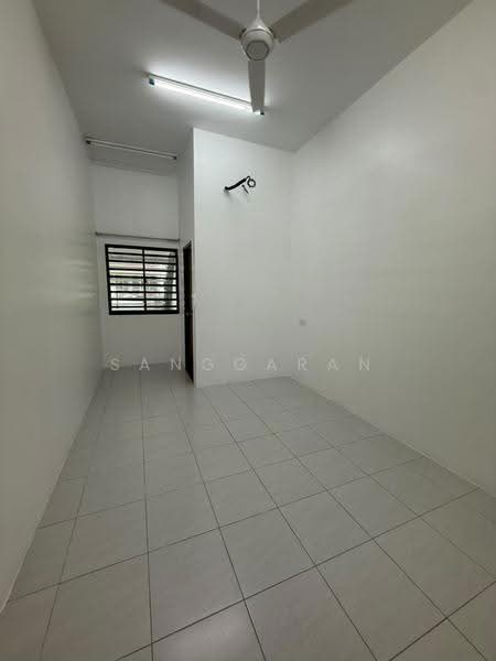 1-storey Terraced House for Sale in Lunas (Kedah) - Sanggaran Muniandy - Bedroom - PropertyGuru.com.my