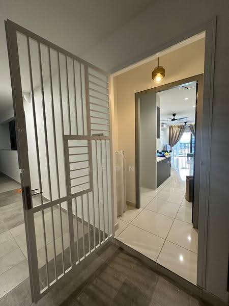 Kediaman Servis untuk Disewa di Traders Park - Leon Kwan - Entrance - PropertyGuru.com.my