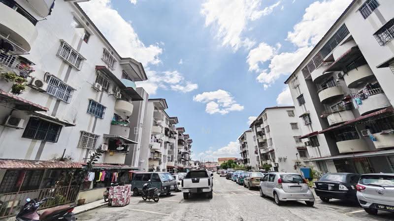 Pangsapuri untuk Dijual di Taman Jinjang Baru Kos Sederhana Apartment - Ben Mok - Exterior - PropertyGuru.com.my