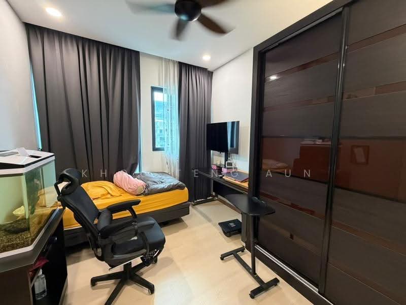 Condominium for Sale at Waterside Residence - Khoo Teng Aun - Bedroom - PropertyGuru.com.my