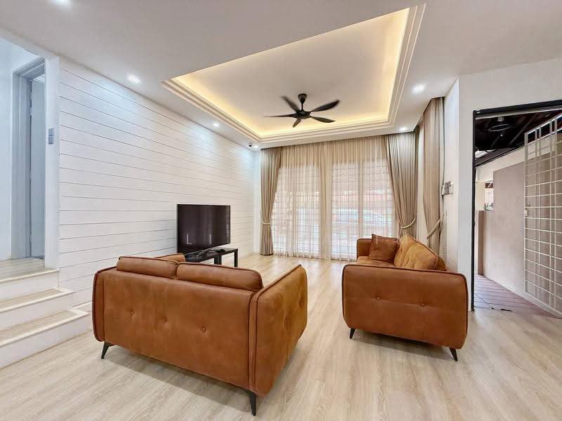 2-storey Terraced House for Sale in Alam Damai (Cheras) - Azli Ibrahim - Living Room - PropertyGuru.com.my