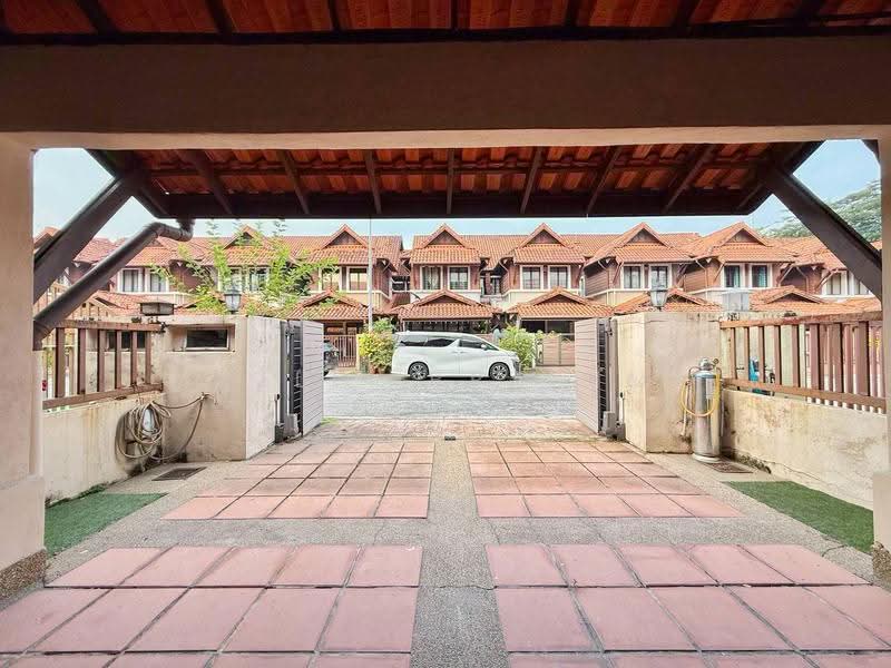 2-storey Terraced House for Sale in Alam Damai (Cheras) - Azli Ibrahim - Exterior - PropertyGuru.com.my
