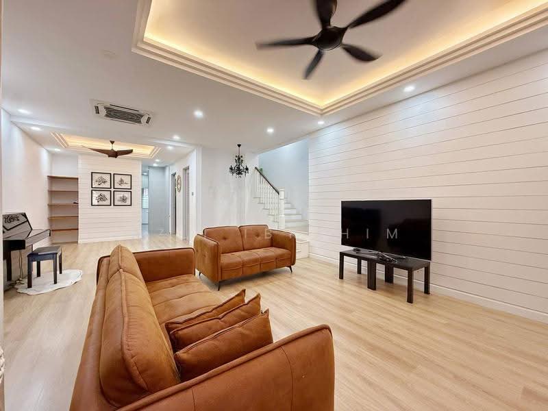 2-storey Terraced House for Sale in Alam Damai (Cheras) - Azli Ibrahim - Living Room - PropertyGuru.com.my