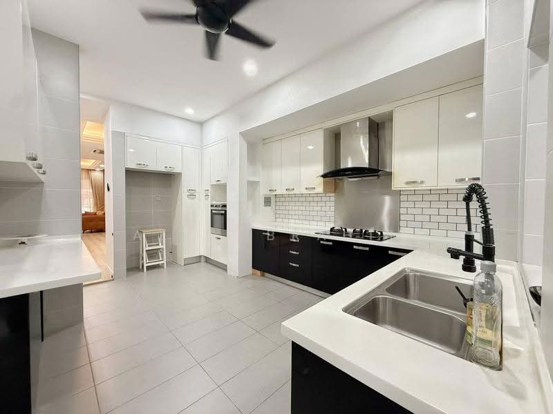 2-storey Terraced House for Sale in Alam Damai (Cheras) - Azli Ibrahim - Kitchen - PropertyGuru.com.my