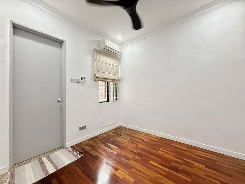 2-storey Terraced House for Sale in Alam Damai (Cheras) - Azli Ibrahim - Bedroom - PropertyGuru.com.my