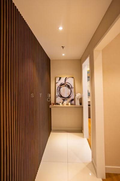 Kediaman Servis untuk Dijual di Golden Crown Residence - Stephen Ong - Entrance - PropertyGuru.com.my