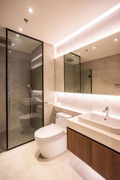 Kediaman Servis untuk Dijual di Golden Crown Residence - Stephen Ong - Bathroom - PropertyGuru.com.my