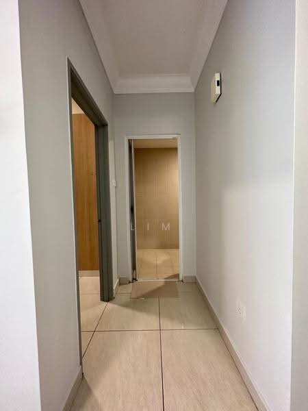 Kediaman Servis untuk Dijual di Pangsapuri Tanah Emas (Golden Sands) - Lim Tze Jie - Corridor - PropertyGuru.com.my