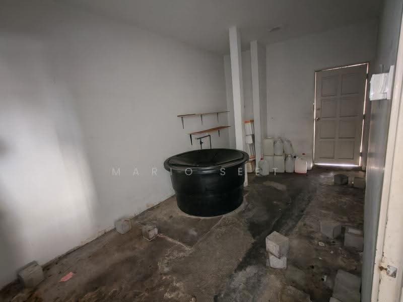 Shop for Sale in Melaka (Melaka City) - Mario Seet - Interior - PropertyGuru.com.my