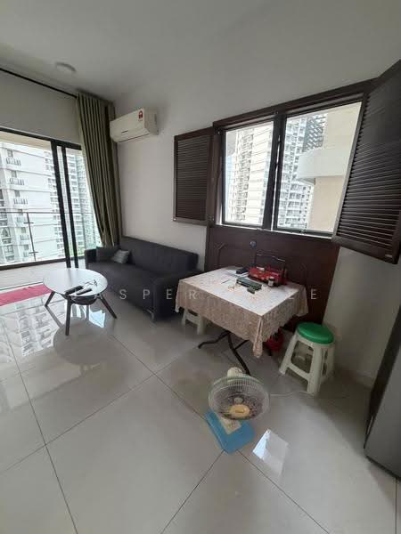 Kondominium untuk Dijual di Bay Point @ Country Garden Danga Bay - Jasper Gwee - Living Room - PropertyGuru.com.my